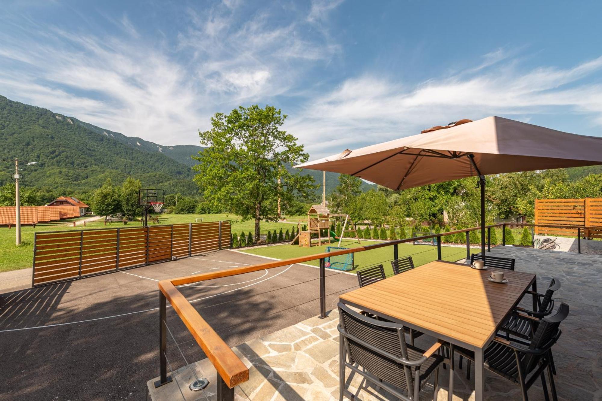 Vila Oak House Brusane Exteriér fotografie